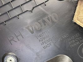 Volvo XC40 Rivestimento del pannello della portiera posteriore 31407710