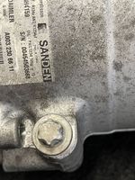 Mercedes-Benz GLE (W166 - C292) Compressore aria condizionata (A/C) (pompa) A0032306611