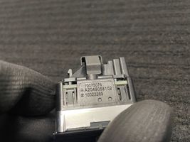 Mercedes-Benz GL X166 Interruptor del elevalunas eléctrico A2049058102