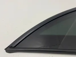 Porsche Macan Fenêtre latérale avant / vitre triangulaire 95B845297