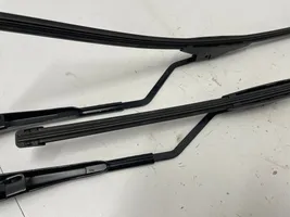 Dodge RAM Windshield/front glass wiper blade 