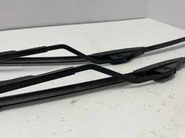 Dodge RAM Windshield/front glass wiper blade 