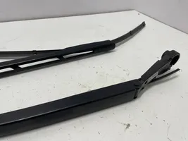 Audi A6 S6 C8 4K Front wiper blade arm 4K1955406B