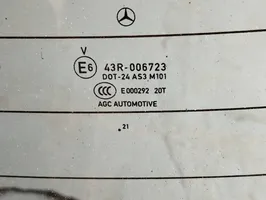 Mercedes-Benz GLA H247 Takaluukun/tavaratilan kansi 
