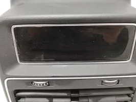 Audi Q8 Autres éléments de console centrale 4M0863440