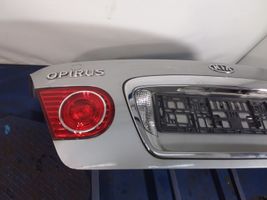 KIA Opirus Couvercle de coffre 01