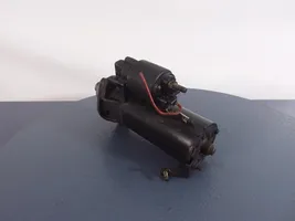 Volkswagen PASSAT B5 Starter motor 068911024C