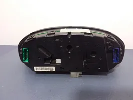 Volkswagen PASSAT B5.5 Speedometer (instrument cluster) 3B0920827A