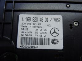 Mercedes-Benz A W169 Etuistuimen valo A1698204801