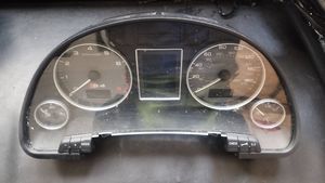 Audi RS4 Tachimetro (quadro strumenti) 8E0920982B