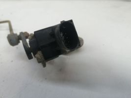 Mercedes-Benz E W211 Sensore di livello faro/fanale A0105427717