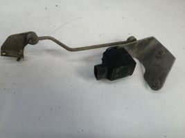 Mercedes-Benz E W211 Sensore di livello faro/fanale A0105427717