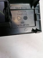 Toyota Corolla Verso E121 Electric window control switch 742310F030