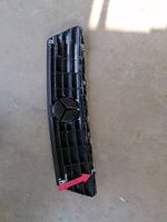 Mercedes-Benz A W168 Grille calandre supérieure de pare-chocs avant 1688801483