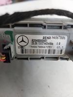 Mercedes-Benz C W204 Sähköinen ohjaamon lämmittimen säteilylämmitin A2048300461