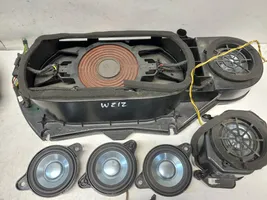 Mercedes-Benz E W212 Kit système audio A2128202302