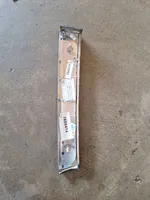 Mercedes-Benz E W211 Rivestimento del vano portaoggetti del cruscotto A2116800771