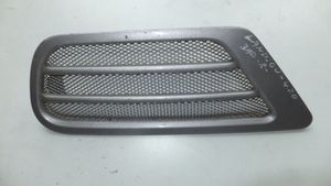 Toyota Land Cruiser (J100) Grill / Wlot powietrza błotnika przedniego 