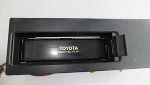 Toyota Land Cruiser (J100) Zmieniarka płyt CD/DVD 8627060030