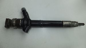 Toyota Land Cruiser (J200) Polttoainesuutin 2367051020