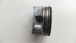 Mercedes-Benz S W220 Piston 89L45