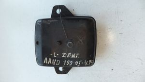 Toyota Land Cruiser (J100) Supporto di montaggio del motore 