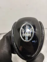 Maserati GranTurismo Vaihdevivun/vaihtajan verhoilu nahka/nuppi 