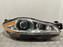 Jaguar XJ X351 Lampa przednia AW9313W029FD