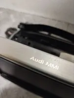 Audi A8 S8 D4 4H Écran / affichage / petit écran 4H0857273C