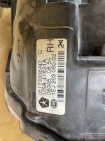 Chrysler Voyager Lampa przednia 05113336AD