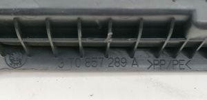 Skoda Superb B6 (3T) Peleninės apdaila (galinės) 3T0857289A
