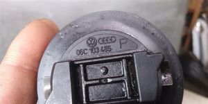 Volkswagen Golf VI Öljysäiliön täyttöaukon korkki 06C103485