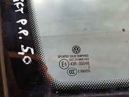 Volkswagen Touran II Finestrino/vetro triangolo anteriore 1T0845412