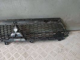 Mitsubishi Outlander Front bumper upper radiator grill 6402A198