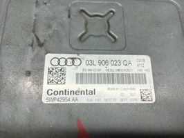 Audi A1 Calculateur moteur ECU 03L906023QA