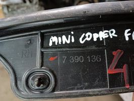Mini One - Cooper Coupe R56 Polttoainesäiliön pumppu 7390136