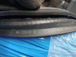 Audi A1 Trunk rubber seal (body) 8X3827705