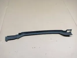 Audi A3 S3 8V Radiatoru dekoratīvā apdare 8V0121331