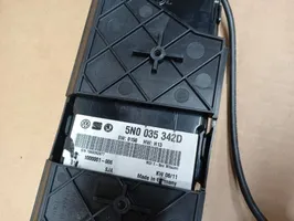 Seat Leon (1P) USB socket connector 5N0035342D
