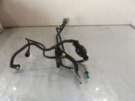 Peugeot 206+ Tuyau d'alimentation conduite de carburant 