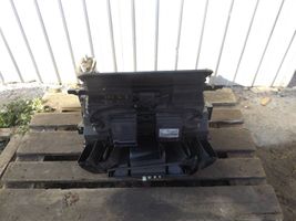 Mercedes-Benz Vito Viano W639 Sisälämmityksen ilmastoinnin korin kotelo A639830116KZ