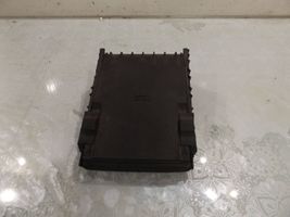 Volkswagen PASSAT B6 Coperchio scatola dei fusibili 1k0937132f