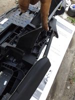 Lancia Delta Radion/GPS-laitteen pääyksikön kehys 