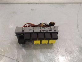 Opel Meriva A Relay mounting block 43GDU