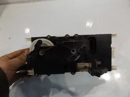 Mercedes-Benz A W168 Climate control unit 1688300385