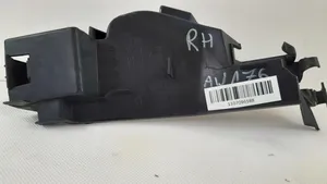 Mercedes-Benz A W176 Garniture de radiateur A1768880238