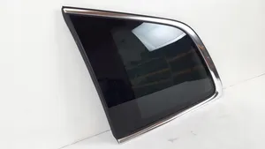 Volvo XC90 Rear side window/glass 