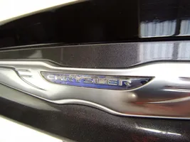 Chrysler Pacifica Takaluukun/tavaratilan luukun ulkokahva 