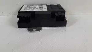 Mercedes-Benz A W176 Polttoainepumpun rele A0009001704