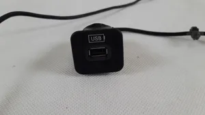 Jeep Cherokee Gniazdo / Złącze USB 68225325AA